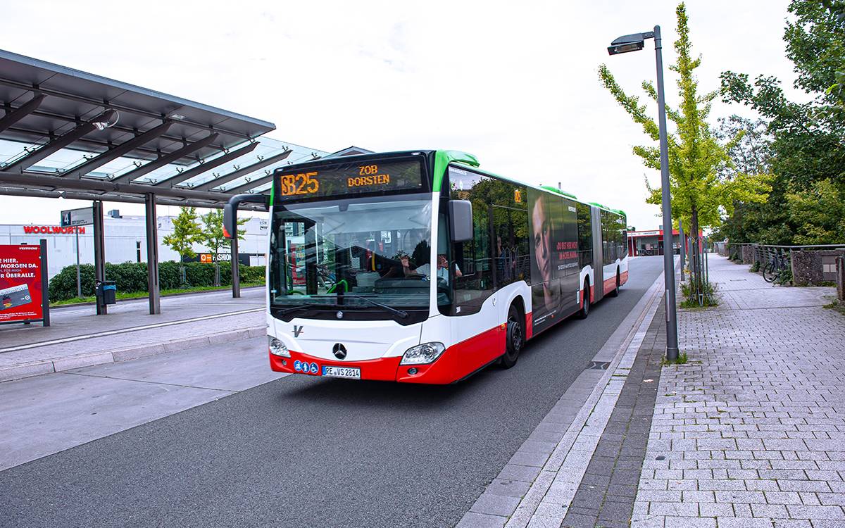 Ein Bus der Vestische auf den Straßen im Kreis Recklinghausen unterwegs