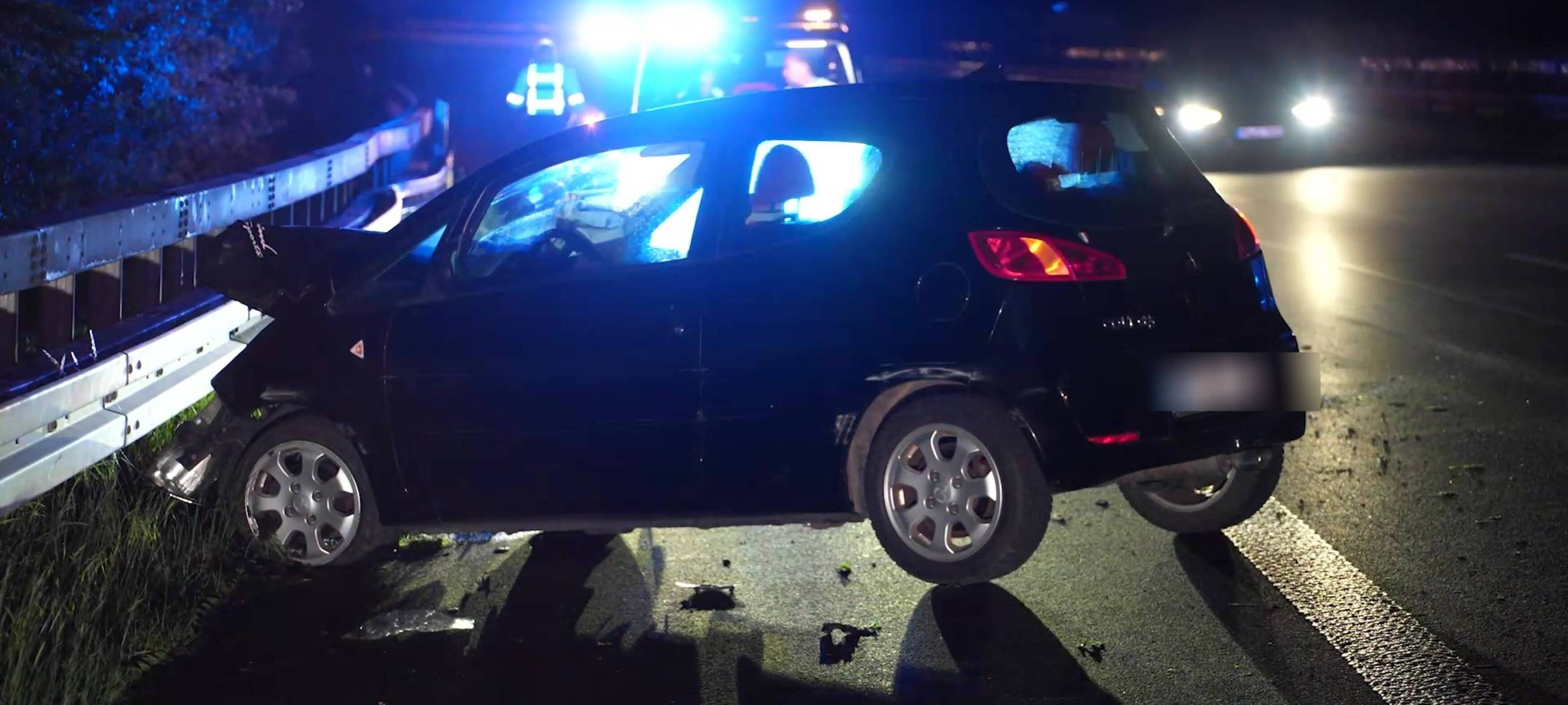 A52 bei Marl: Verwirrter Mann baut Unfall und flüchtet