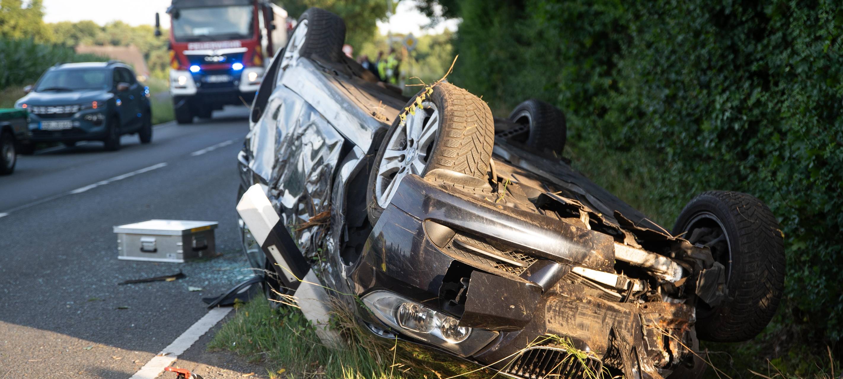 Auto mit vier jungen Menschen in Dorsten verunglückt