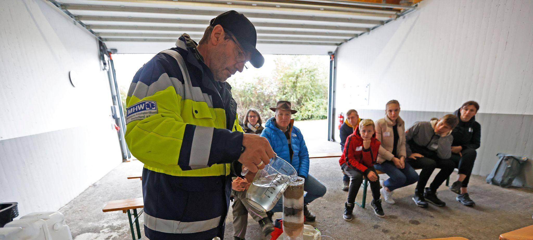 Selbsthilfekurs Medizinisches Katastrophen-Hilfswerk