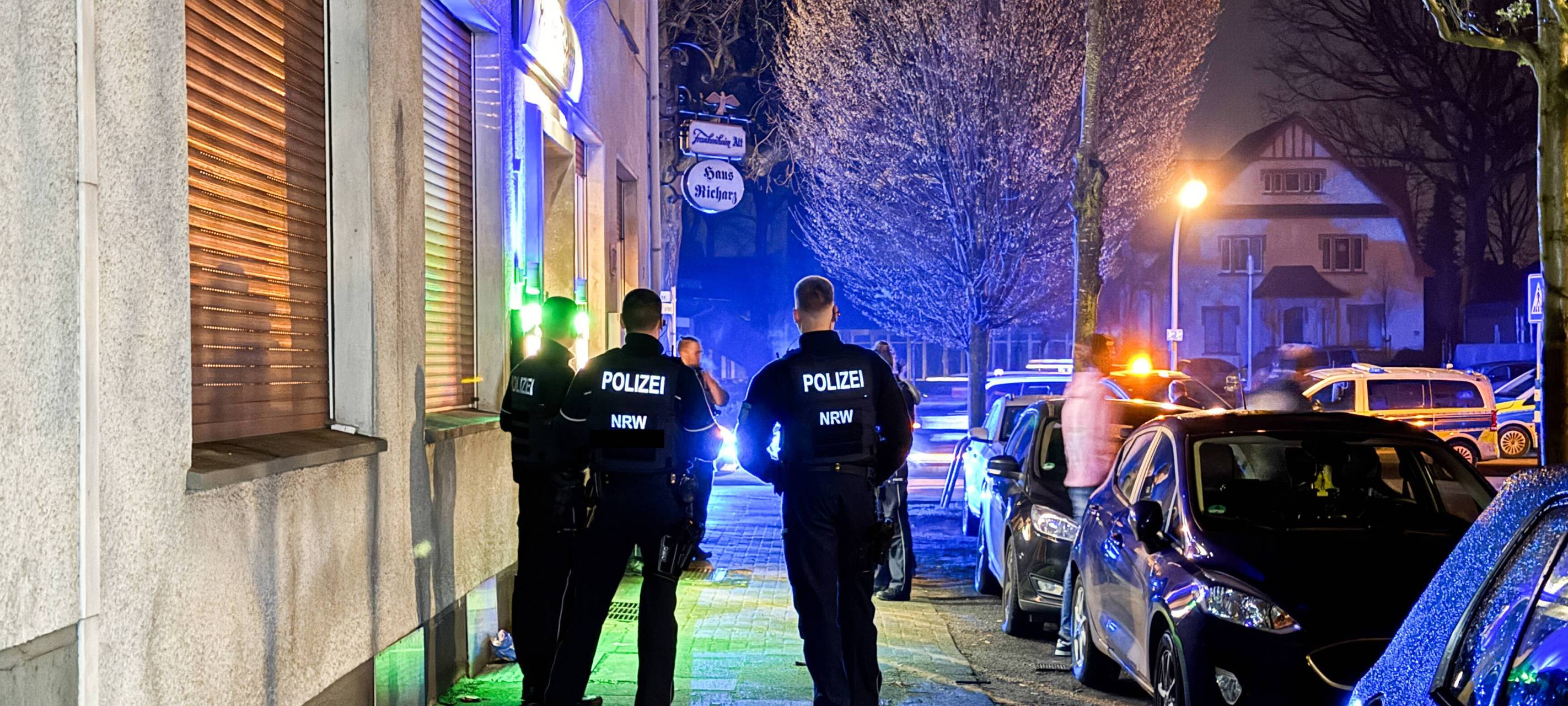 Recklinghausen: Mit Schusswaffe in die Pizzeria